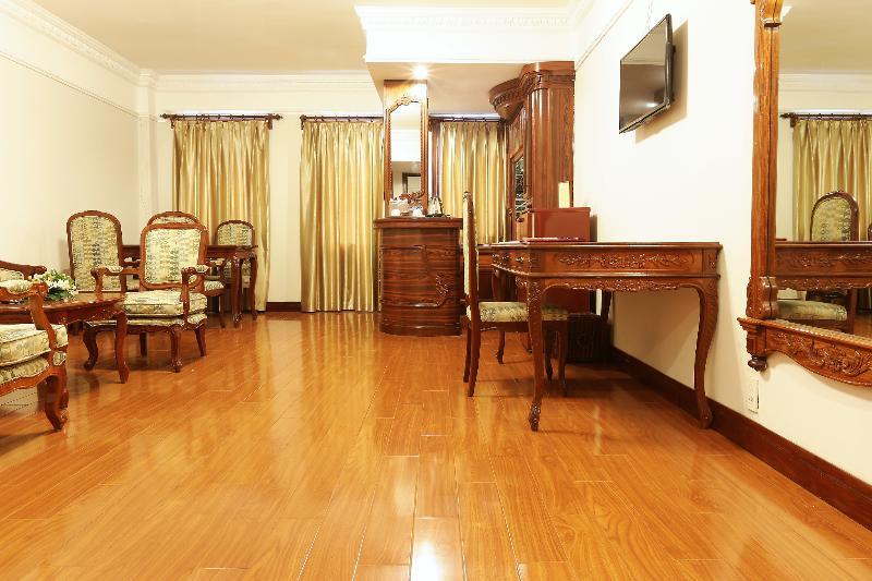 Khách sạn Riverside Sài Gòn 3*